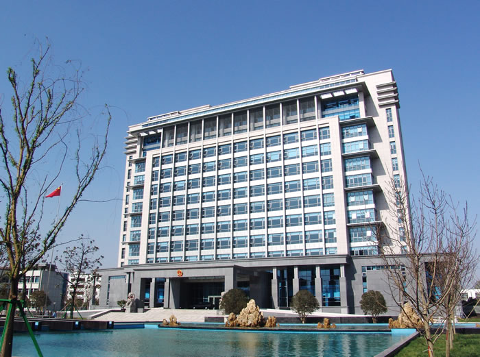 江蘇鎮(zhèn)江丹陽(yáng)經(jīng)濟(jì)開發(fā)小區(qū)采購(gòu)3KW變頻恒壓供水設(shè)備一套